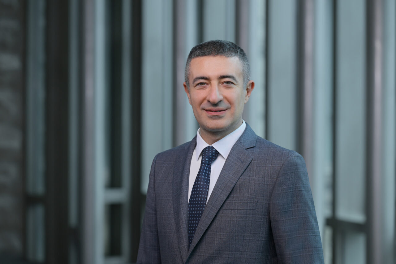 - Garanti BBVA Genel Müdürü Mahmut Akten:
- "Düşük karbonlu ekonomiye