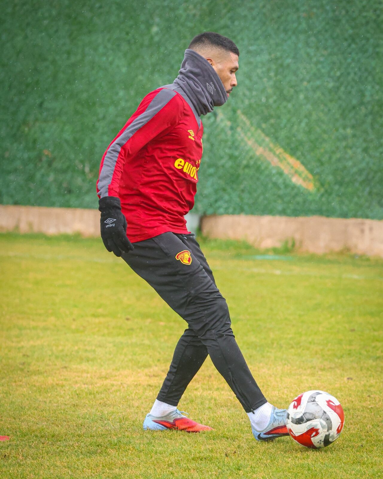 İZMİR (AA) – Trendyol Süper Lig ekiplerinden Göztepe, ikinci yarı