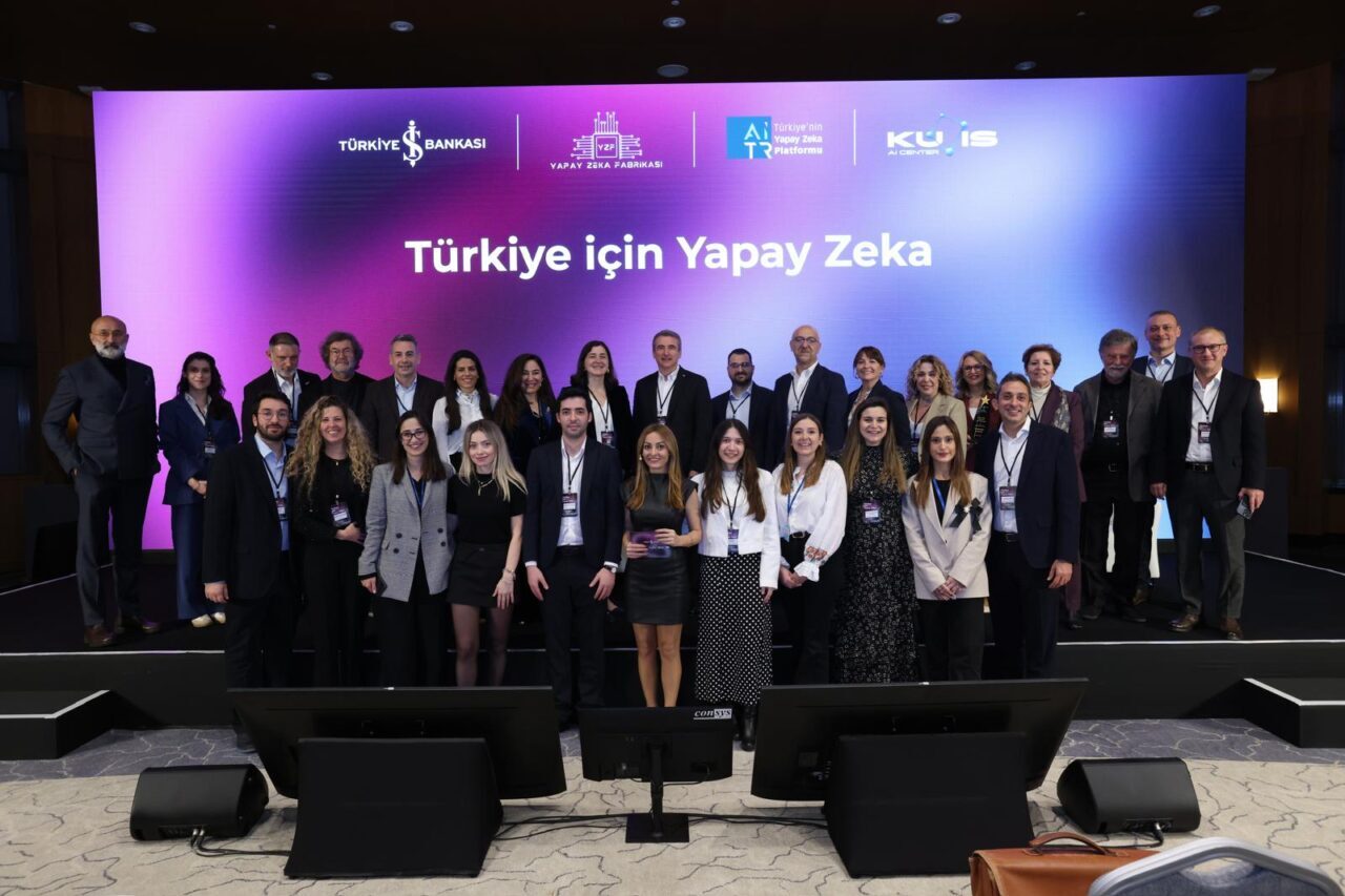- Yapay Zeka Fabrikası CEO'su Can Bakır:
- "Yapay zekanın sadece