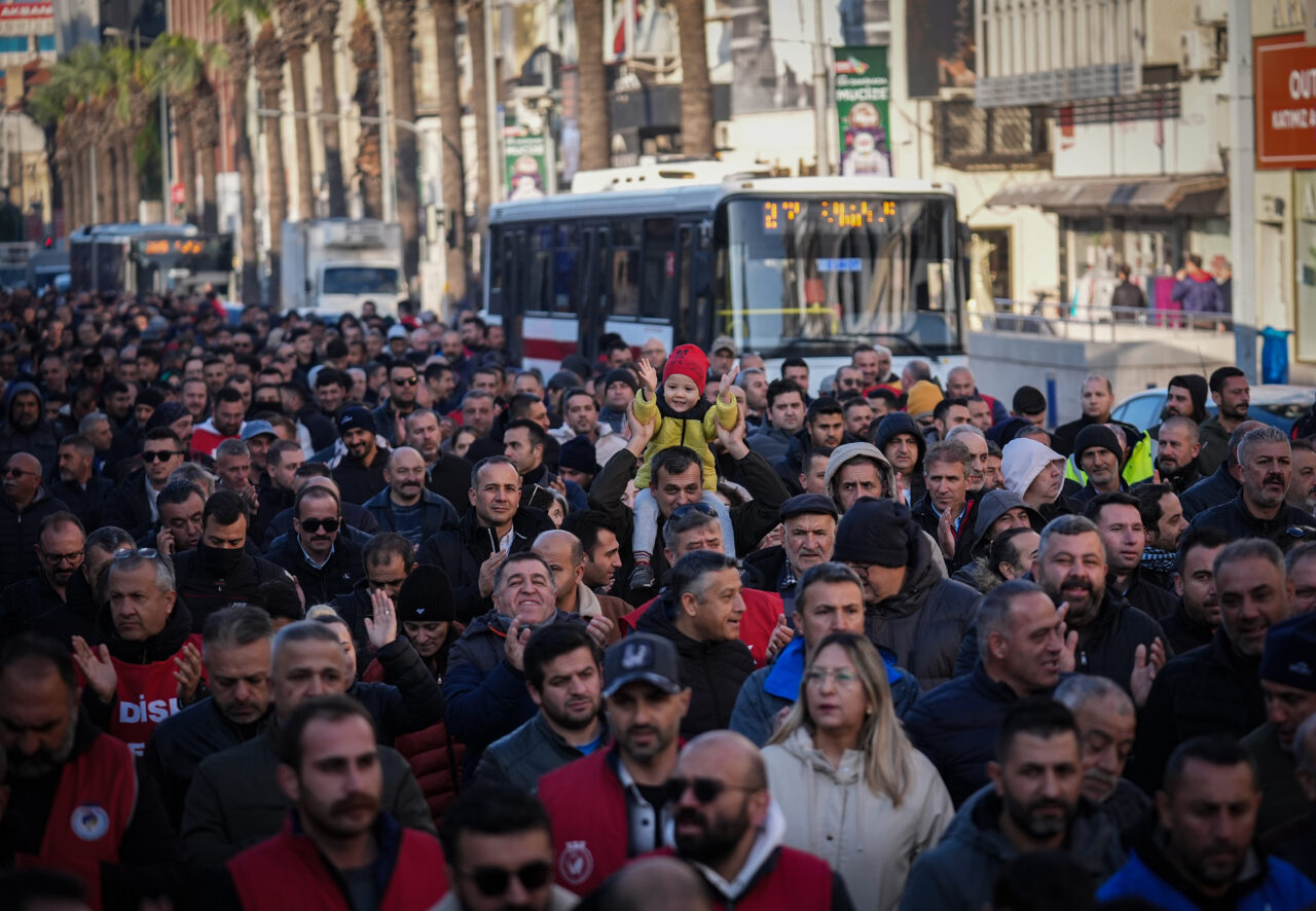 İZMİR (AA) – İzmir Büyükşehir Belediyesi iştirak şirketleri İZELMAN, İZENERJİ,