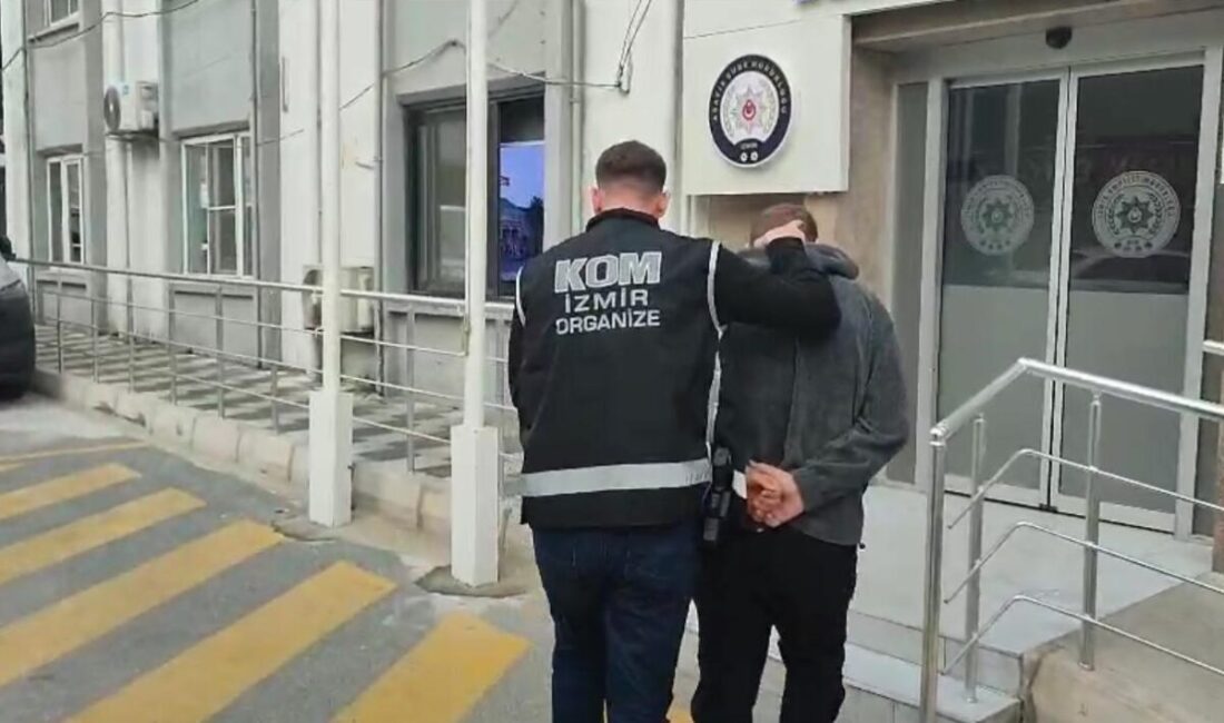 İZMİR (AA) – İzmir'de sosyal medyada suç örgütlerinin propagandasını yaptıkları