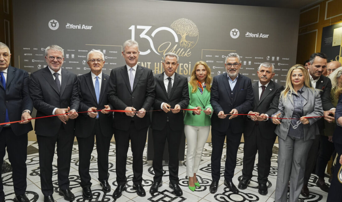 İZMİR (AA) – İzmir'de Yeni Asır Gazetesi'nin 130. kuruluş yıl