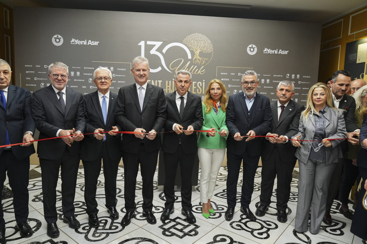 İZMİR (AA) – İzmir'de Yeni Asır Gazetesi'nin 130. kuruluş yıl