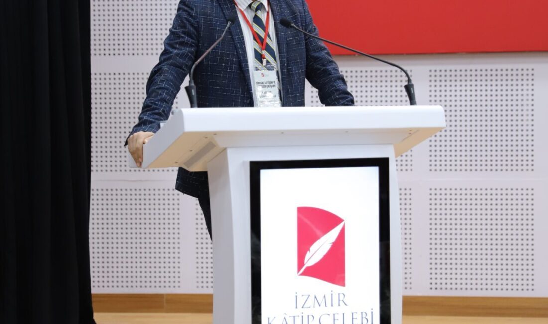 İZMİR (AA) – İzmir Katip Çelebi Üniversitesi'nde (İKÇÜ) "Siyasal İletişim