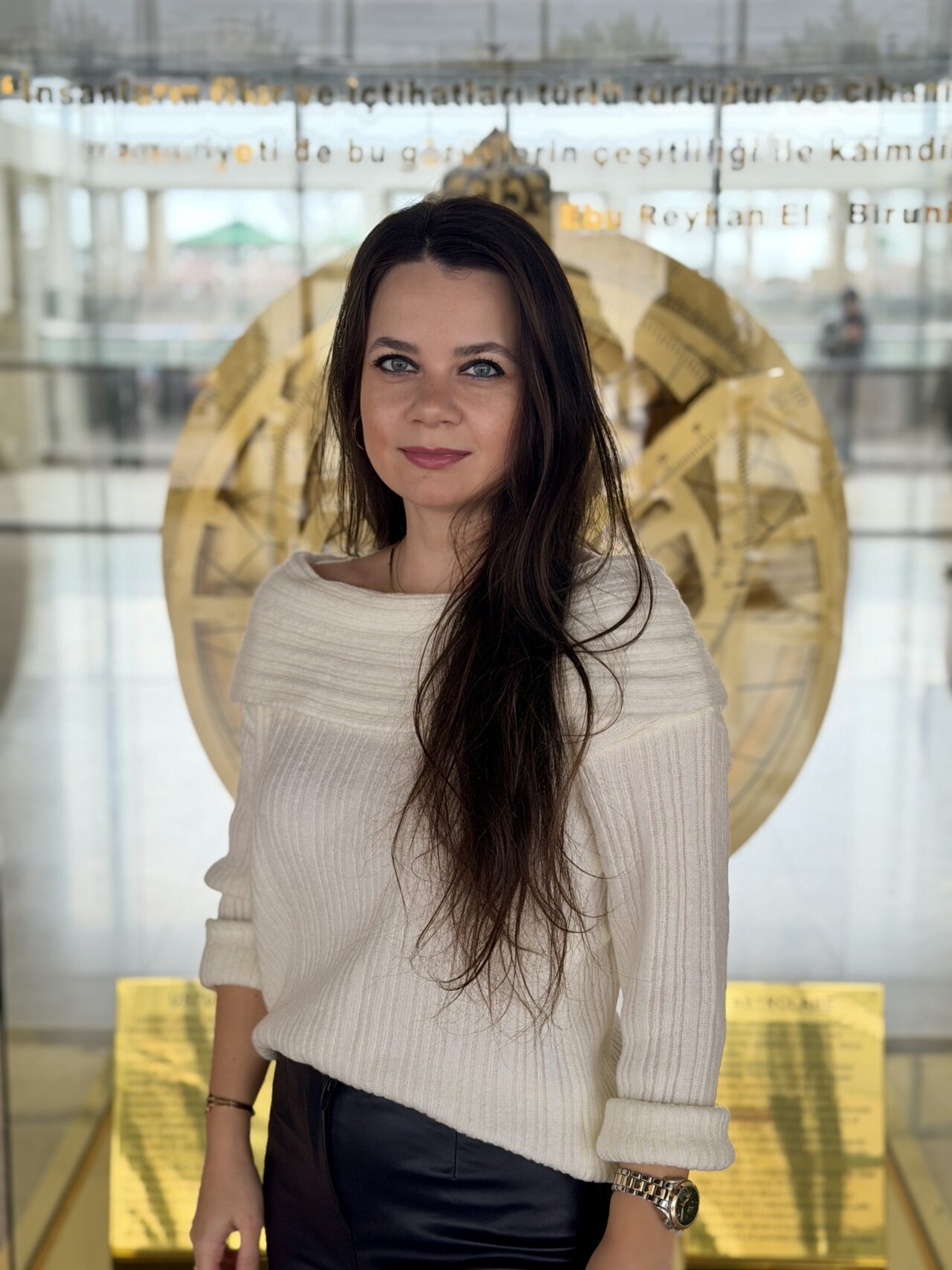 - Biruni Üniversitesi Meslek Yüksekokulu Öğretim Görevlisi, Uzman Dil ve