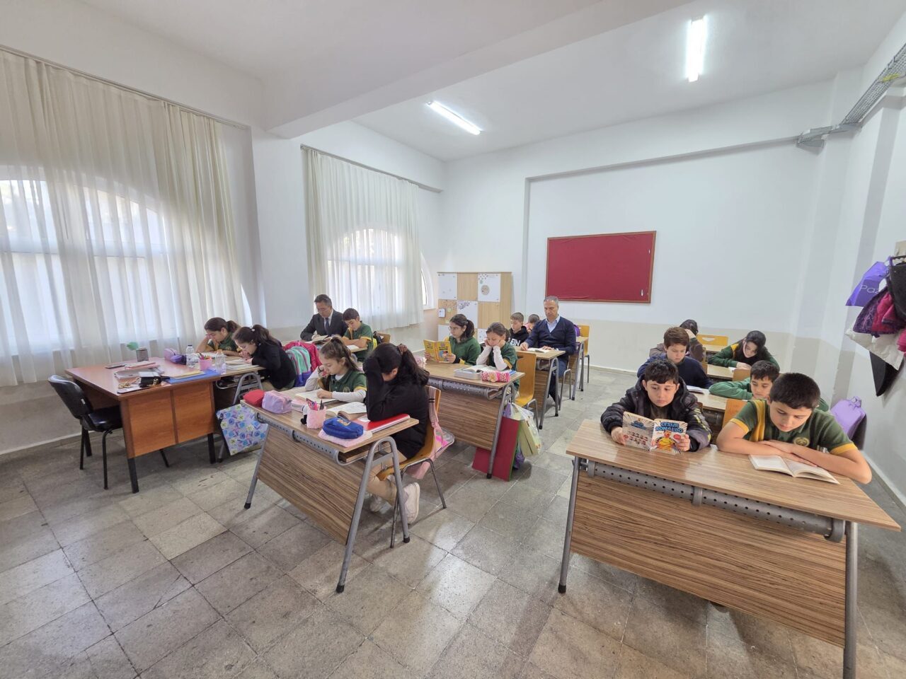 MUĞLA (AA) – Marmaris Kaymakamı Nurullah Kaya, "Bir Kitap Bir