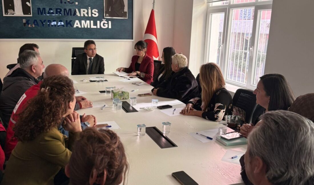MUĞLA (AA) – Muğla'nın Marmaris ilçesinde İnsan Hakları Kurulu Toplantısı