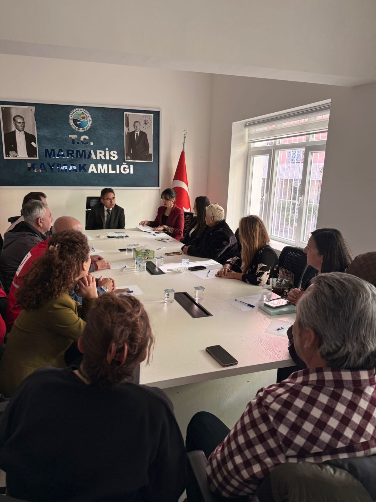 MUĞLA (AA) – Muğla'nın Marmaris ilçesinde İnsan Hakları Kurulu Toplantısı
