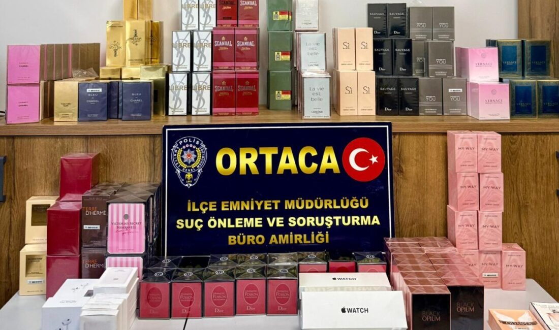 MUĞLA (AA) – Muğla'nın Ortaca ilçesinde düzenlenen kaçakçılık operasyonunda 3