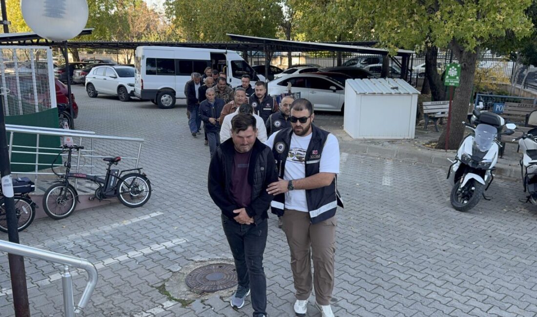 MUĞLA (AA) – Muğla'nın Fethiye ilçesinde düzenlenen tarihi eser kaçakçılığı