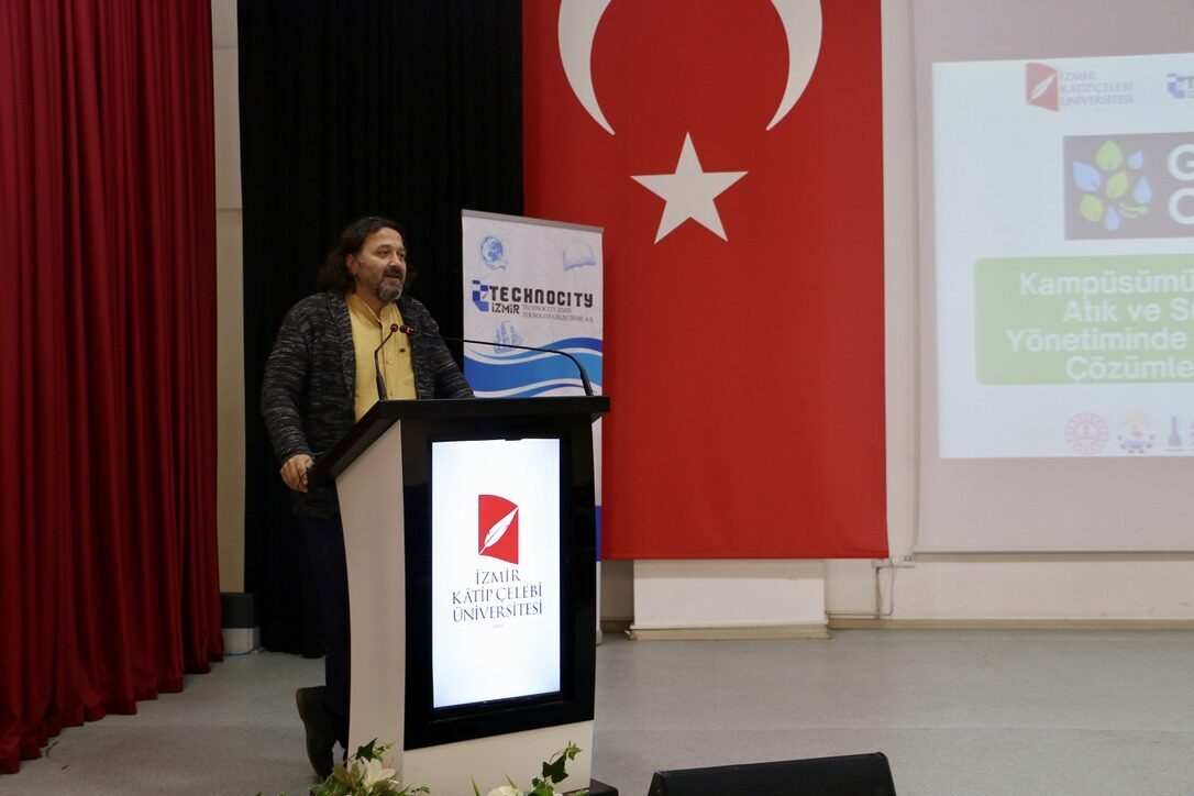 - İzmir Katip Çelebi Üniversitesi Rektör Yardımcısı Prof. Dr. Yasin
