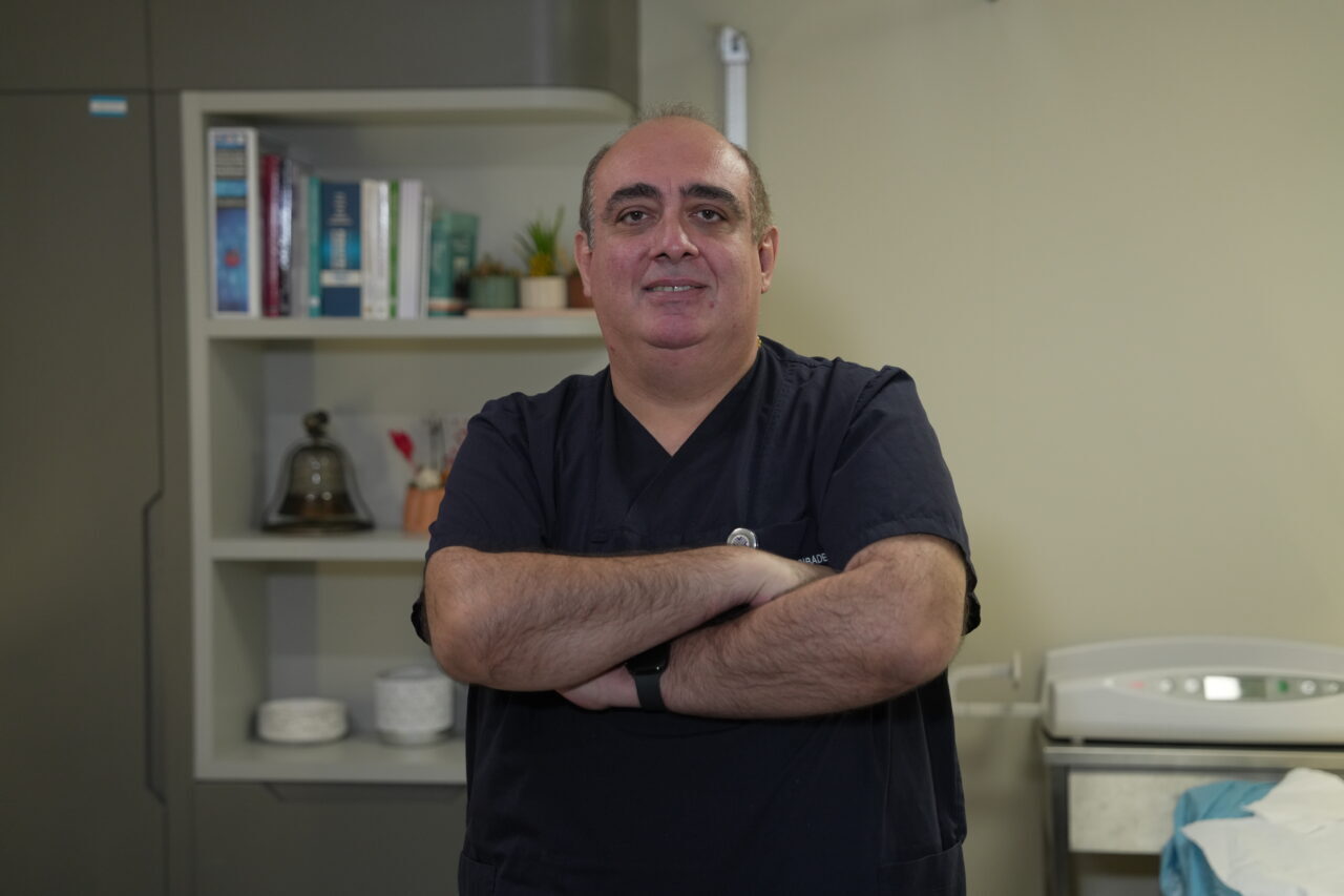 - Medipol Acıbadem Bölge Hastanesi Çocuk Gastroenteroloji Uzmanı Doç. Dr.