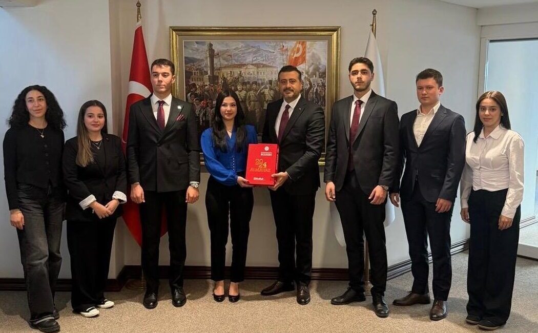 İZMİR (AA) – Cumhurbaşkanlığı İletişim Başkanlığı İzmir Bölge Müdürlüğü ev