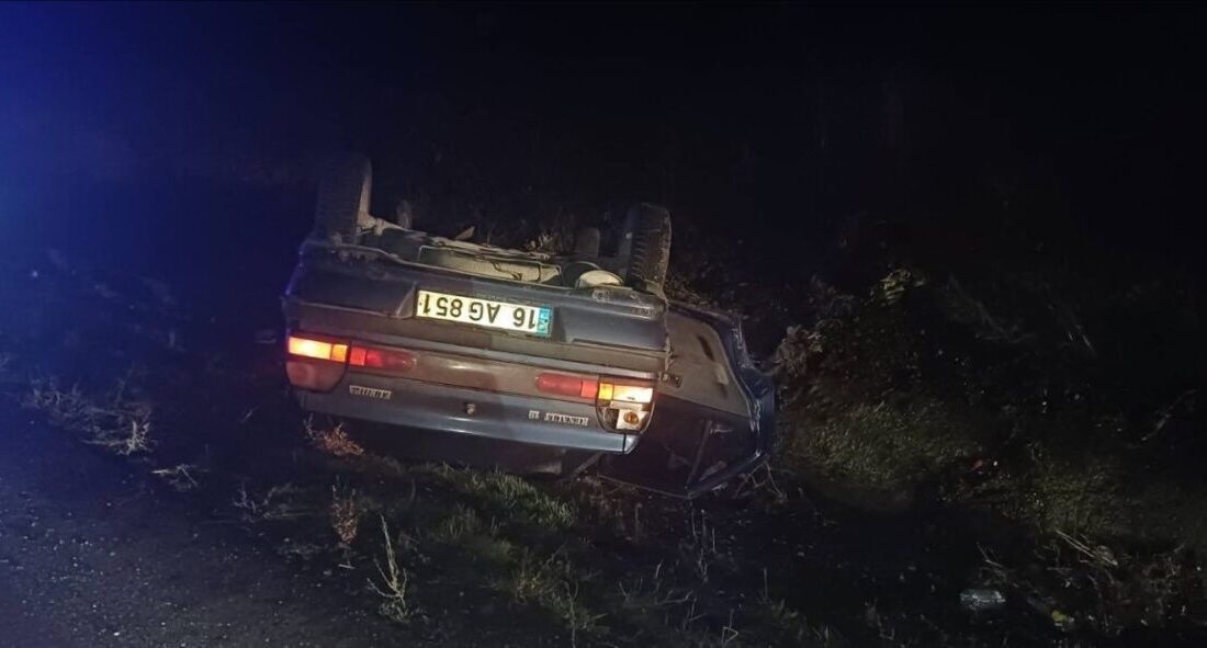Bilecik’te seyir halinde kontrolden çıkan otomobil su kanalına uçarken, sürücü