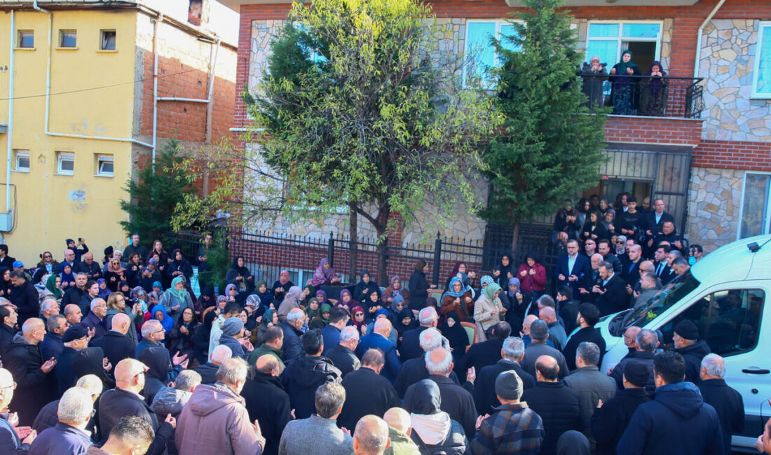 - Cenaze törenine Enerji ve Tabii Kaynaklar Bakanı Alparslan Bayraktar