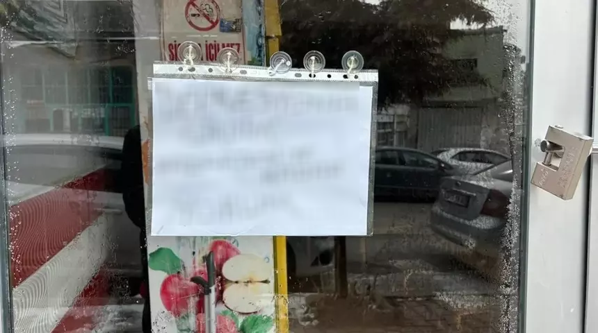 Türkiye bu notu konuşuyor! Niğde şehir merkezinde çay ocağı işleten