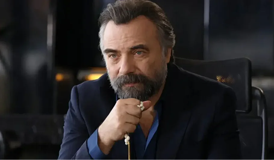 Ünlülere uyuşturucu operasyonu kapsamında ünlü oyuncu Oktay Kaynarca gözaltına alınmıştı.