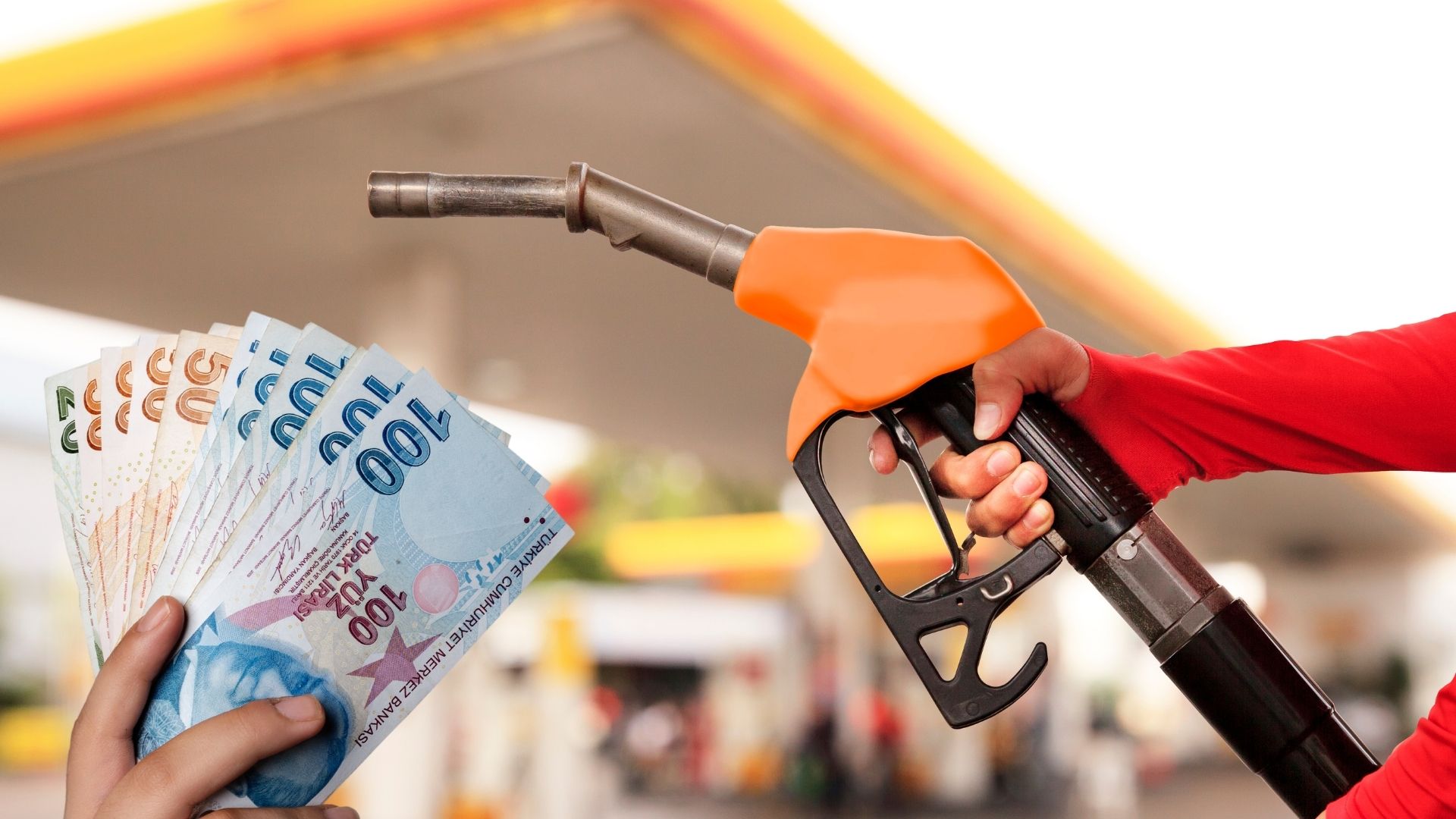 Araç sahipleri dikkat! Brent petrol ve döviz kurundaki hareketlilik, akaryakıt