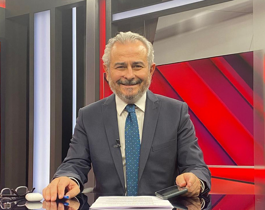 Faruk DEMİREL yazar fotoğrafı