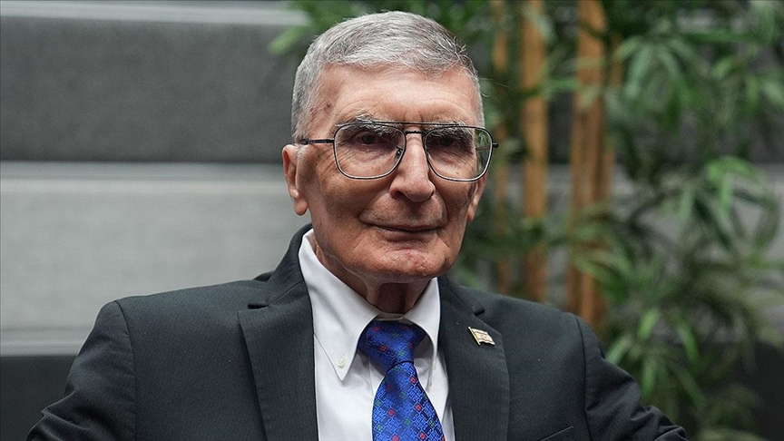 Nobel ödüllü Türk bilim insanı Prof. Dr. Aziz Sancar, farelerde