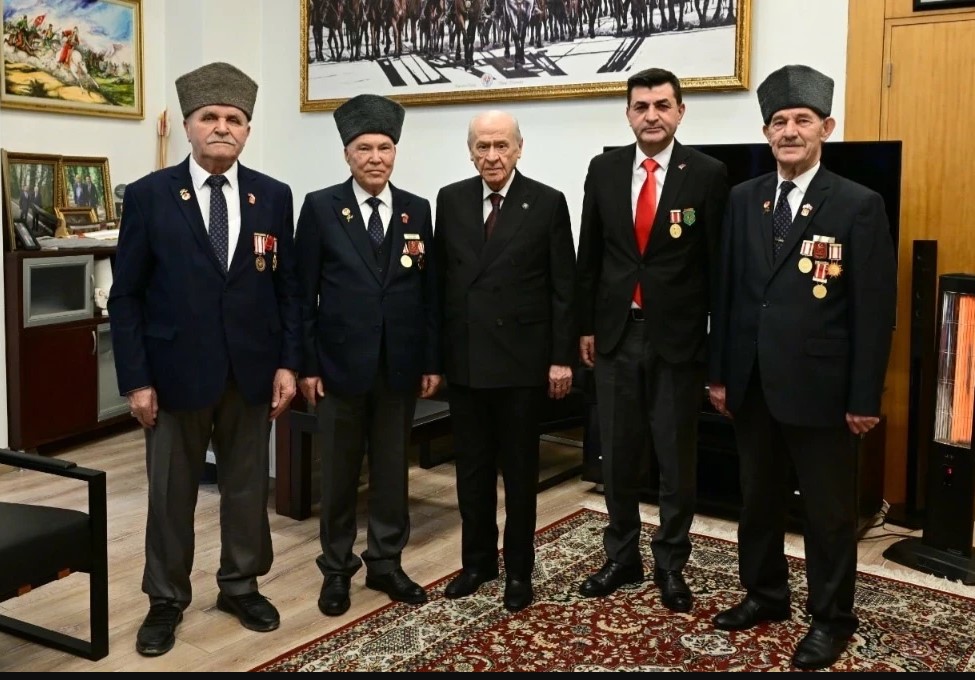 MHP Genel Başkanı Devlet Bahçeli, şehit aileleri ve gazilerle MHP