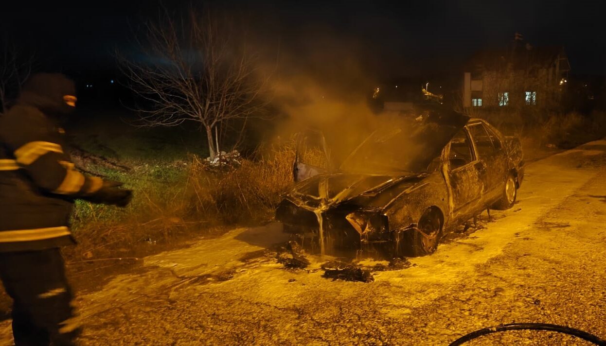 UŞAK (AA) – Uşak'ın Banaz ilçesinde seyir halindeyken yangın çıkan