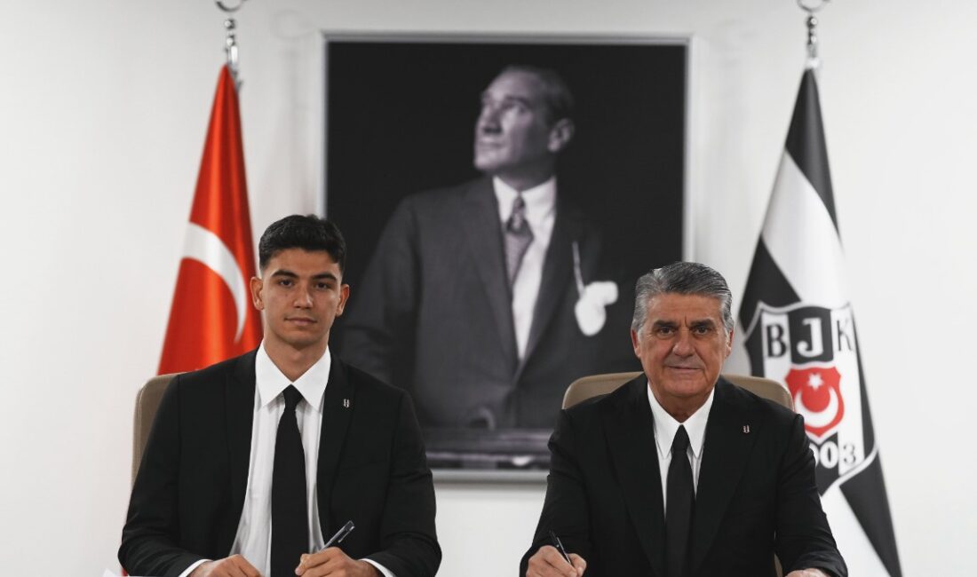 Süper Lig temsilcisi Beşiktaş, bonservisi İngiltere Premier Lig ekibi Aston