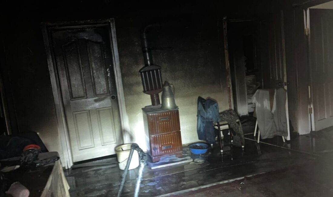 Bilecik’te elektrik prizinden çıkan yangın korkuttu. Alınan bilgilere göre dün