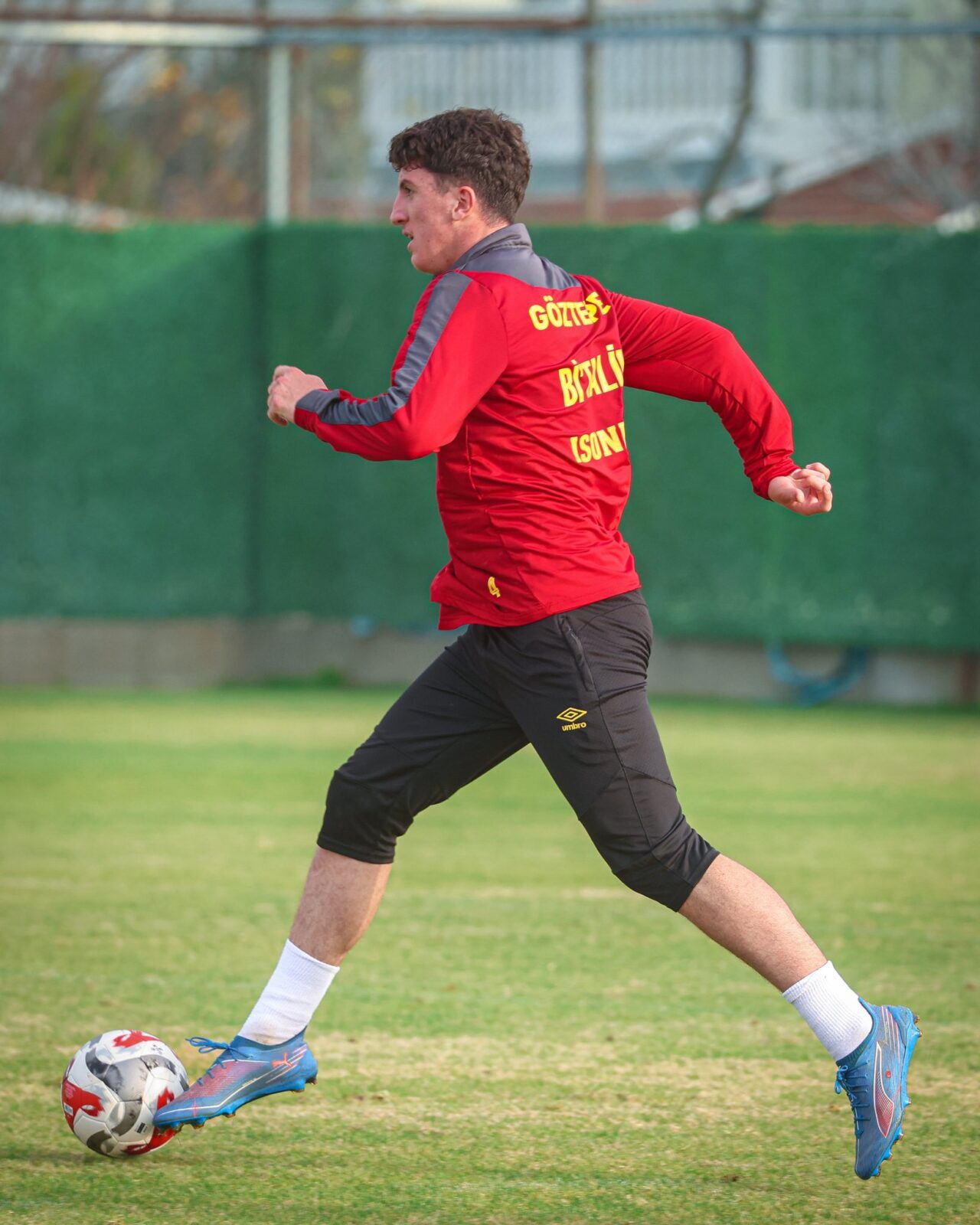 İZMİR (AA) – Trendyol Süper Lig ekiplerinden Göztepe, sezonun ikinci