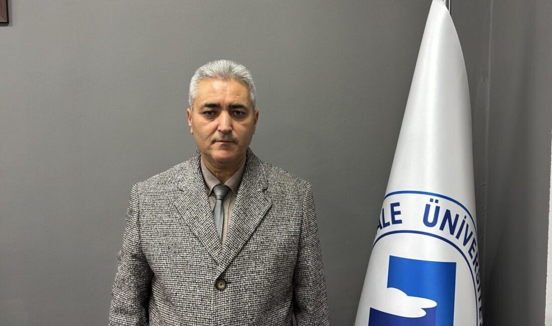 - Deniz Kaplumbağaları Araştırma Kurtarma ve Rehabilitasyon Merkezi Müdürü Prof.