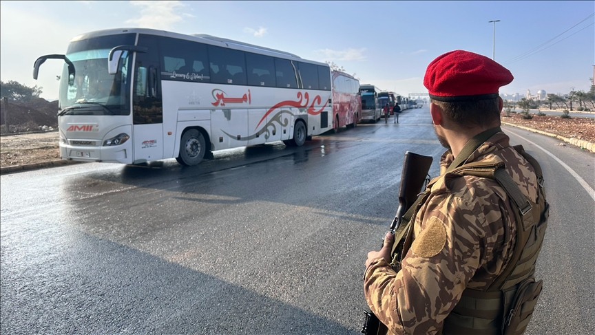 Suriye ordusunun Halep kent merkezindeki operasyonları sonrasında bir mahalleye sıkışan