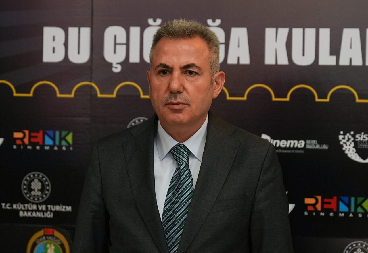 İZMİR (AA) – Gazze'de İsrail ateşi altında bir araçta mahsur