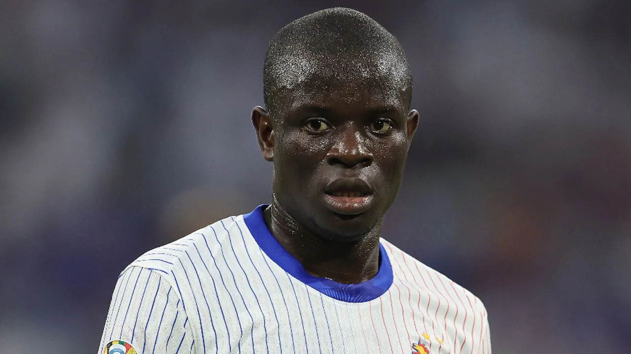 Fenerbahçe, N’Golo Kante transferini kısa sürede tamamlamak istiyor. Fransız yıldız,