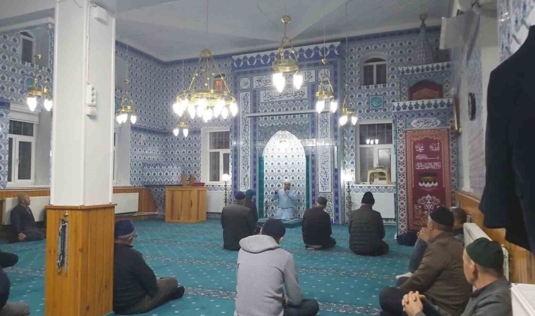 Eskişehir Seyitgazi Kırka Mahallesi Maden Camii’nde, Seyitgazi İlçe Müftüsü Şahmurat
