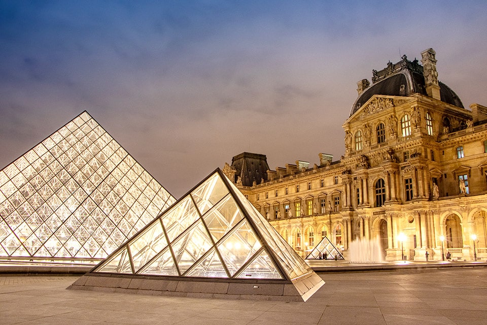 Fransa’daki Louvre Müzesi, personel grevi nedeniyle bugün ziyaretçilere kapalı olacak.