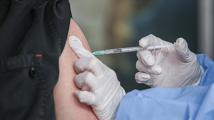 Moderna ve Merck’in geliştirdiği kişiselleştirilmiş mRNA aşısı, yüksek riskli melanom