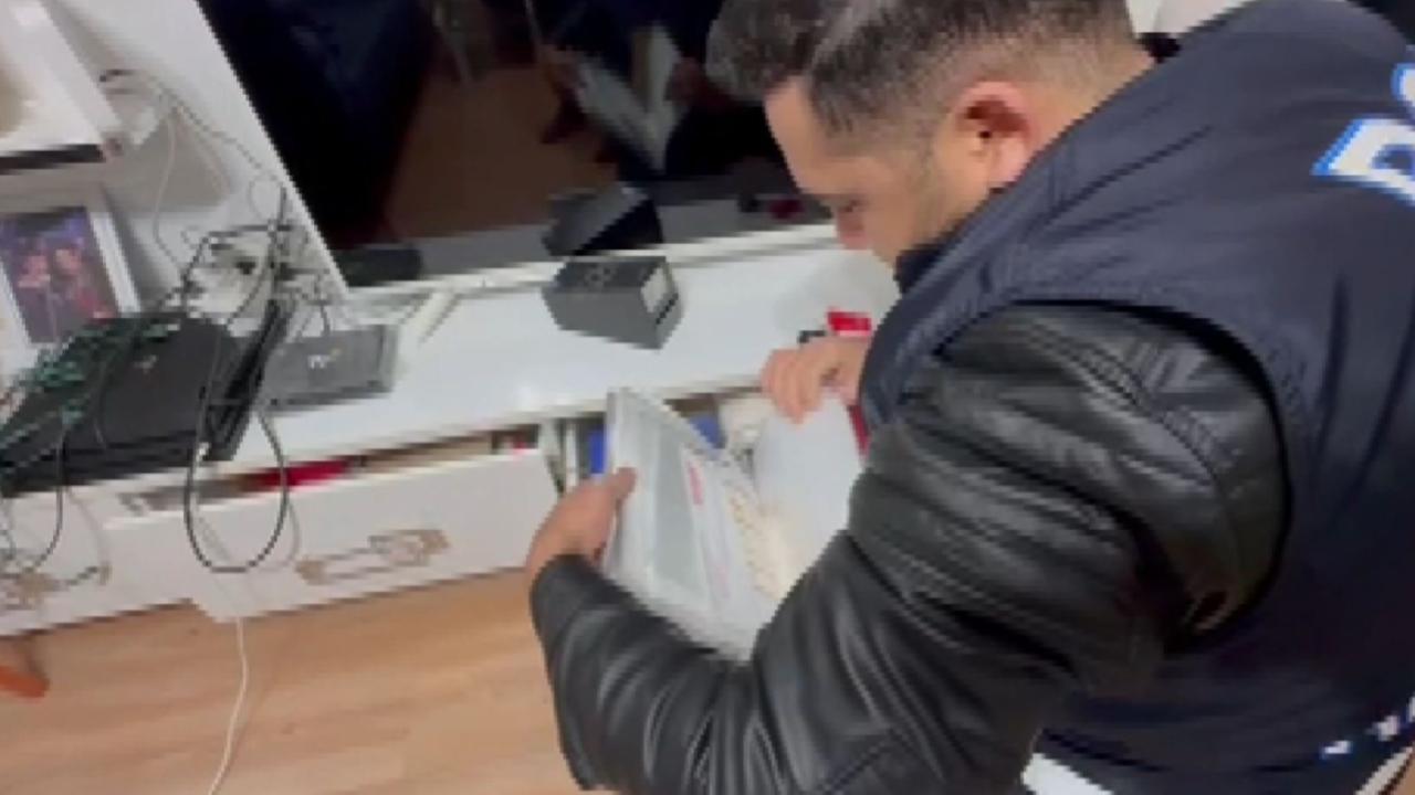 Ankara’da paravan şirketler üzerinden dolandırıcılık yaptığı iddia edilen 14 kişi