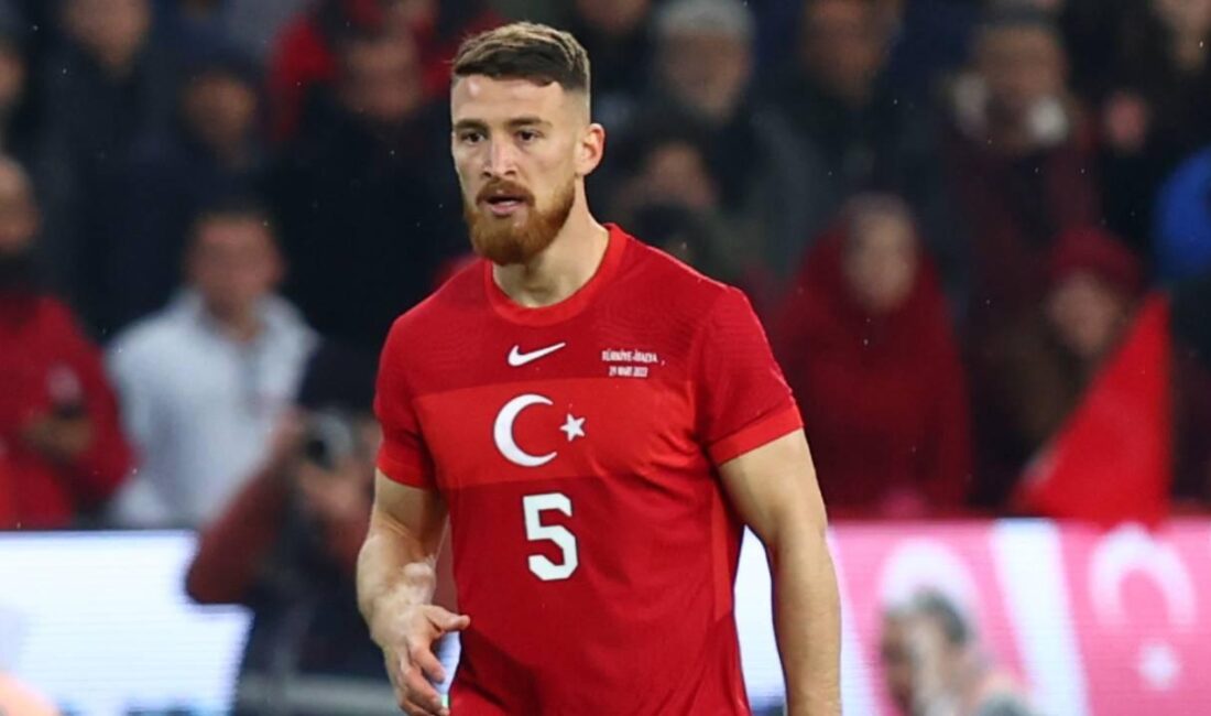 Beşiktaş ile anılan milli futbolcu Salih Özcan, transfer iddialarıyla ilgili