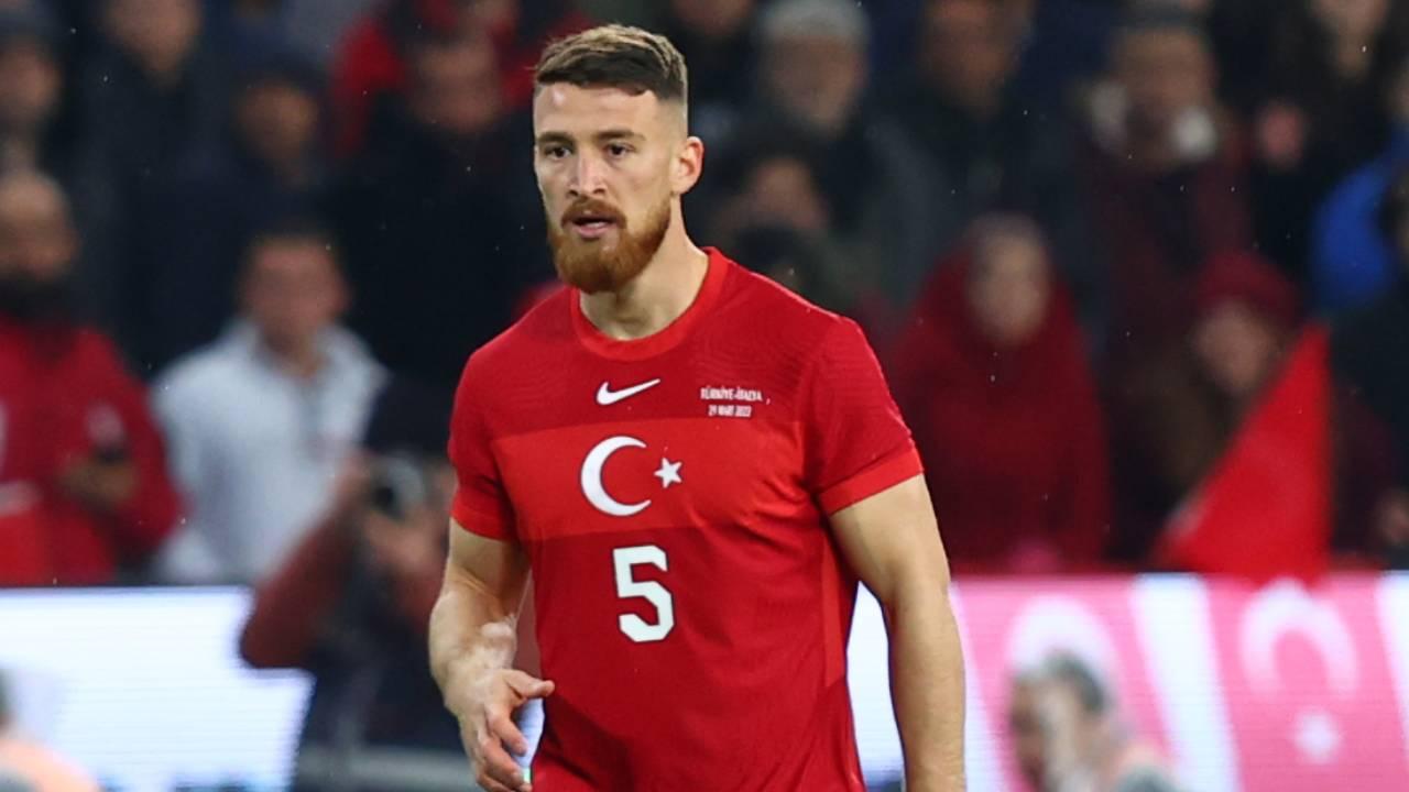 Beşiktaş ile anılan milli futbolcu Salih Özcan, transfer iddialarıyla ilgili