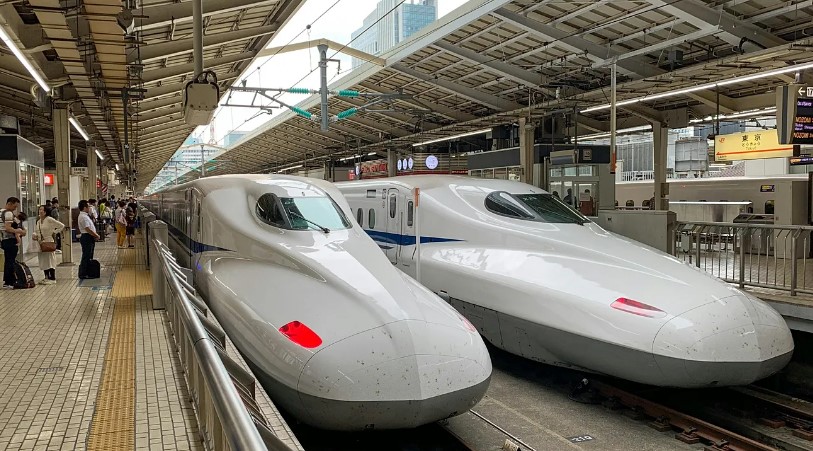 Japonya’da geliştirilen L0 Serisi maglev tren, 603,5 km/s hıza ulaşarak