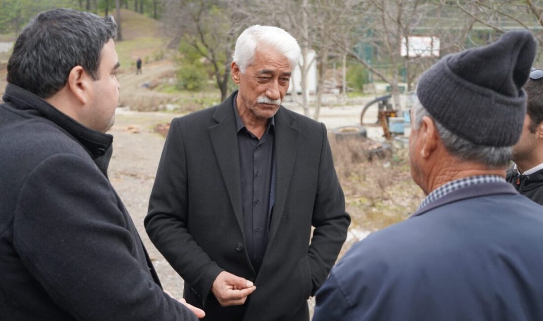 MUĞLA (AA) – Ula Belediye Başkanı Mehmet Caner, Kavakçalı Mahallesi'nde