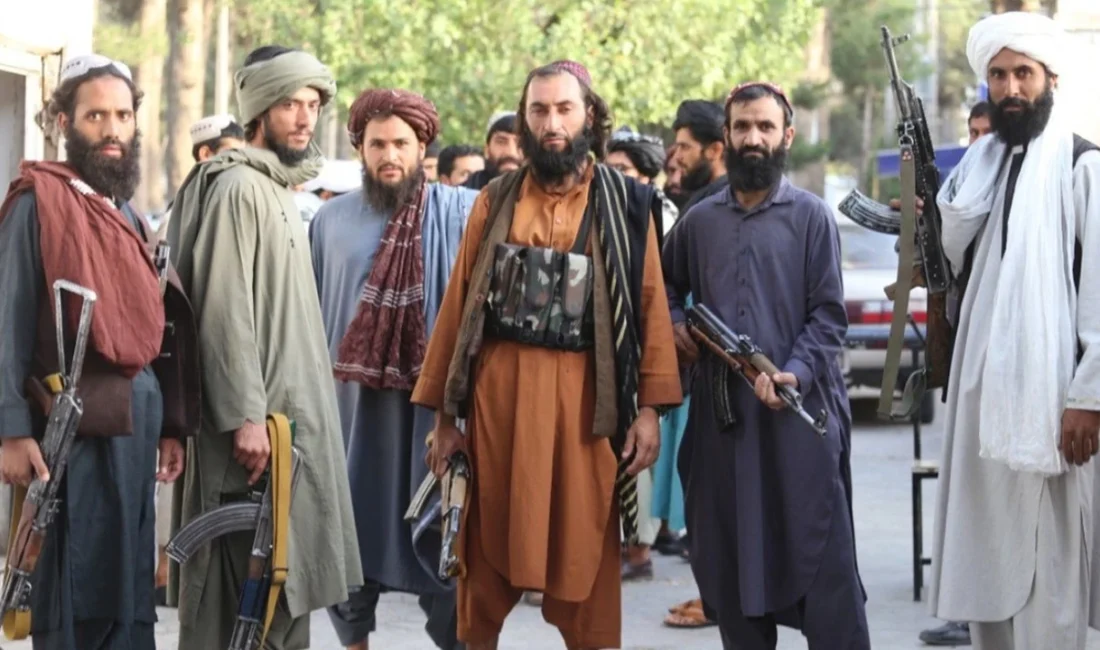 Afganistan'da Taliban yönetimi, insan haklarını hiçe sayan ve dünyayı ayağa