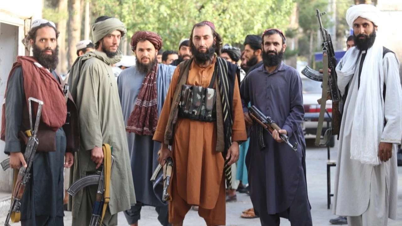 Afganistan'da Taliban yönetimi, insan haklarını hiçe sayan ve dünyayı ayağa