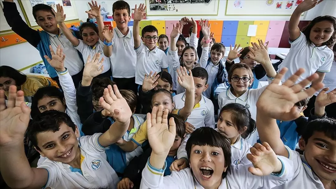 Milli Eğitim Bakanı Yusuf Tekin, milyonlarca öğrenci ve velinin gündeminde