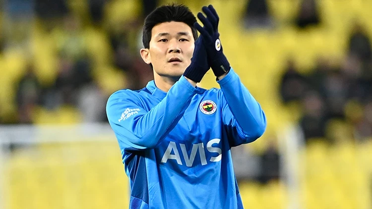 Fenerbahçe’de sergilediği unutulmaz performansın ardından Napoli ve Bayern Münih formalarıyla