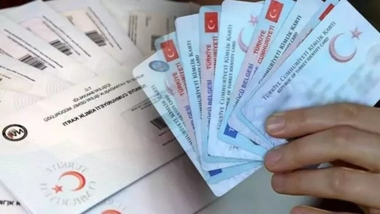 e-Devlet üzerinden sunulan isim ve soyisim değişikliği hizmeti, vatandaşlar tarafından