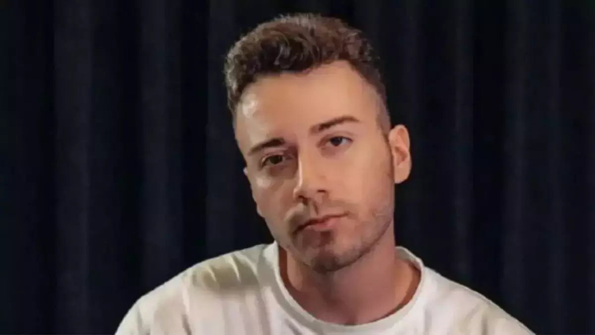 Türkiye’nin en popüler YouTuberlarından biri olan Enes Batur, dijital içerik