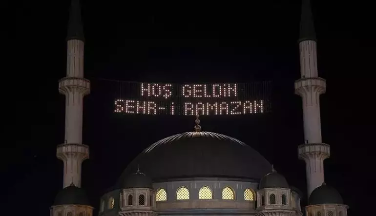 On bir ayın sultanı, rahmet ve mağfiret kapısı Ramazan-ı Şerif