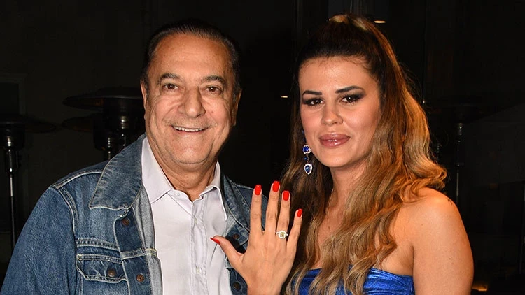 Ünlü şovmen Mehmet Ali Erbil ile kendisinden 42 yaş küçük
