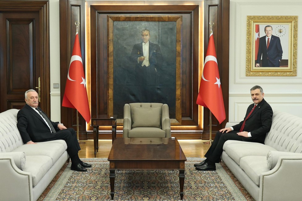 İçişleri ve Adalet eski Bakanı Mehmet Ağar, İçişleri Bakanlığı görevine